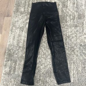 LULULEMON shiny black shimmer leggings size 2
